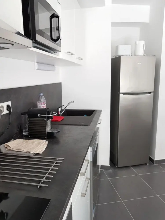Appartement Neuf Stylé Proche Gare Sud