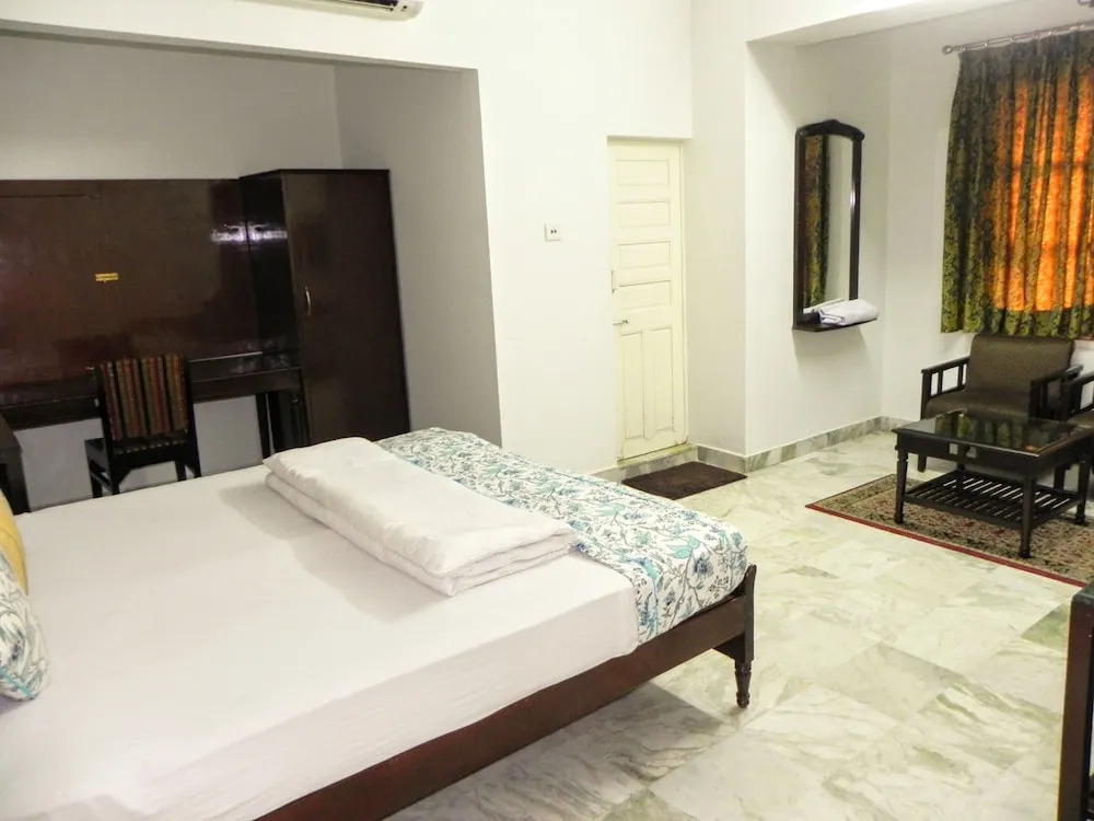 Hotel Kishan Kunj