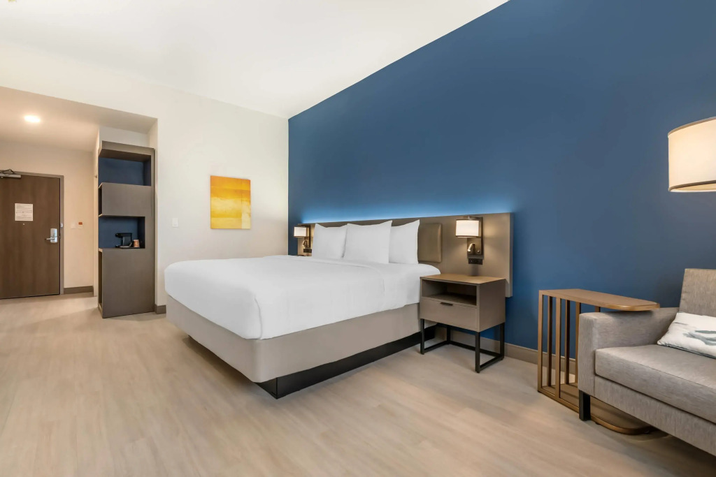 Comfort Inn & Suites Orlando Sanford Airport