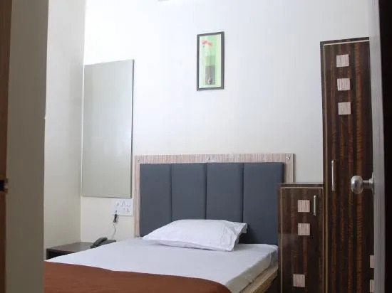 Hotel Ronak Royal
