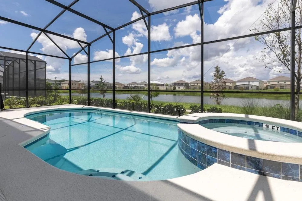 Stunning house with private pool