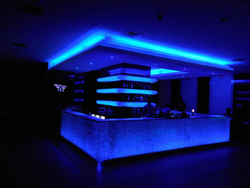 E Hotel