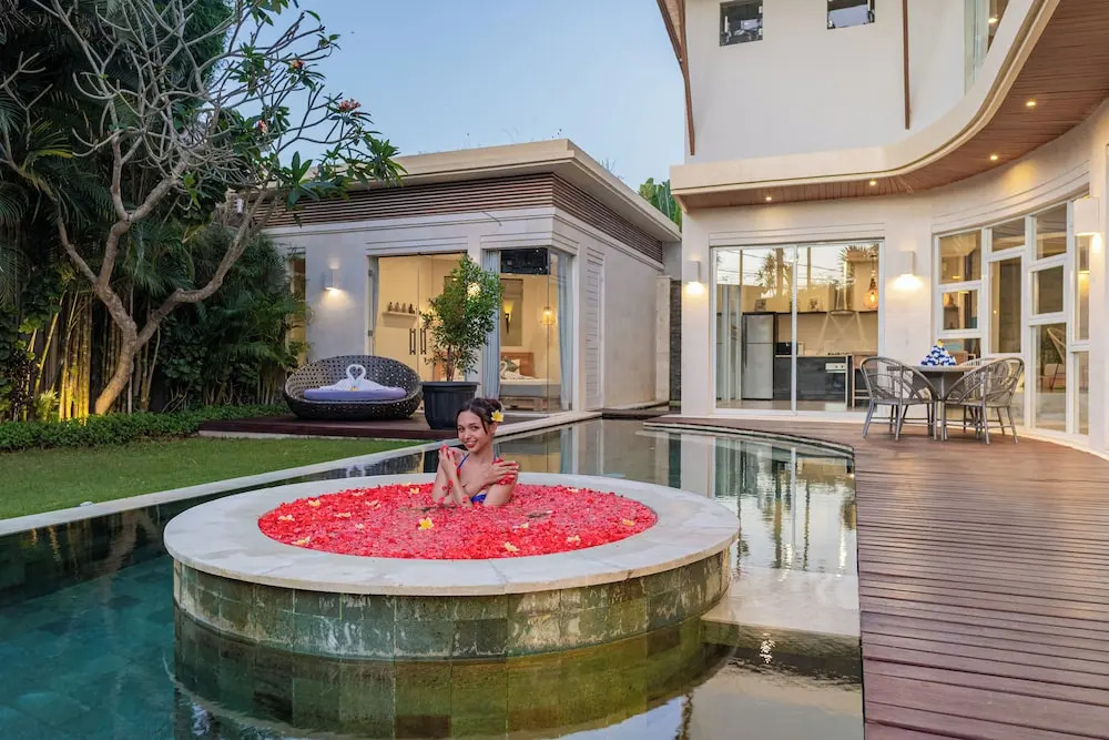 Luxury - Villa RON - Central Seminyak