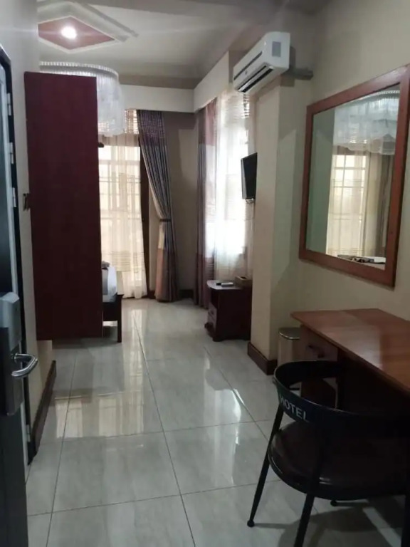 Hera Hotel