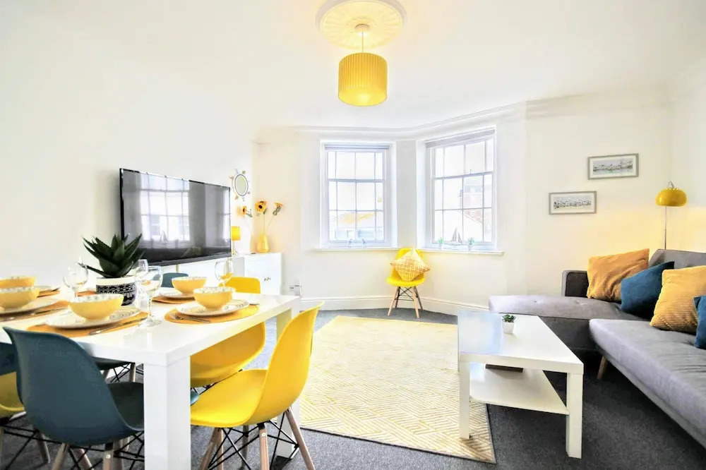 The Skye Seaview Apartment
