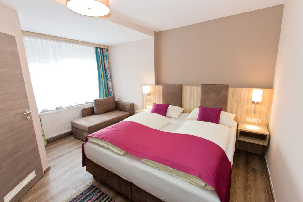 HOTEL junior by MAX 70