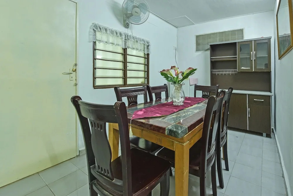 OYO 90692 Tok Babah Village Homestay
