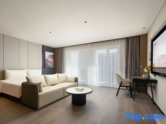 Atour Hotel Zhengzhou East Railway Station East Plaza