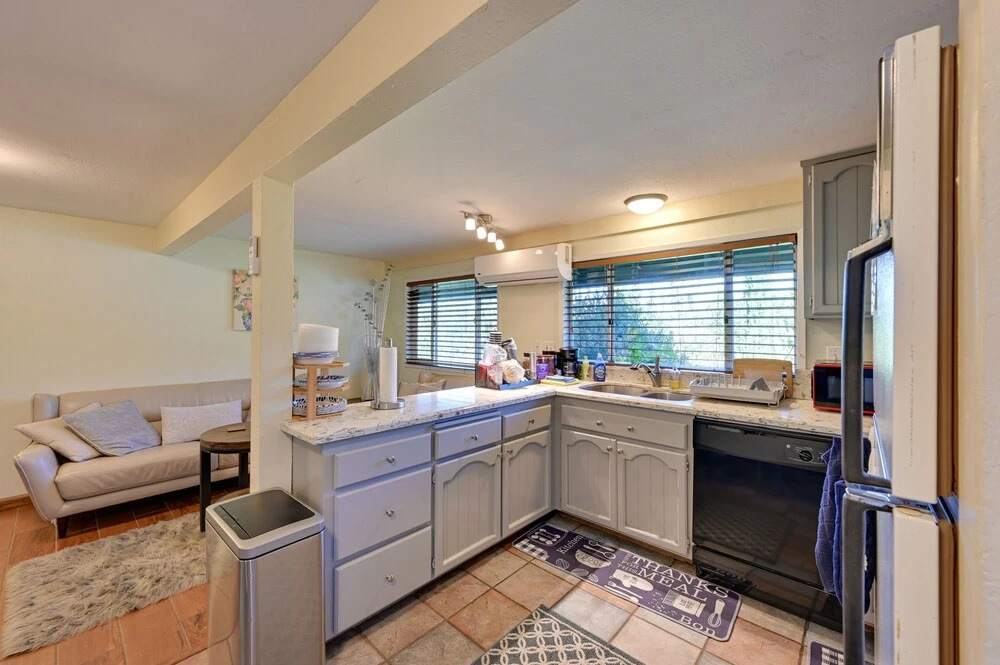 La Mesa Vacation Rental ~ 12 Mi to San Diego!