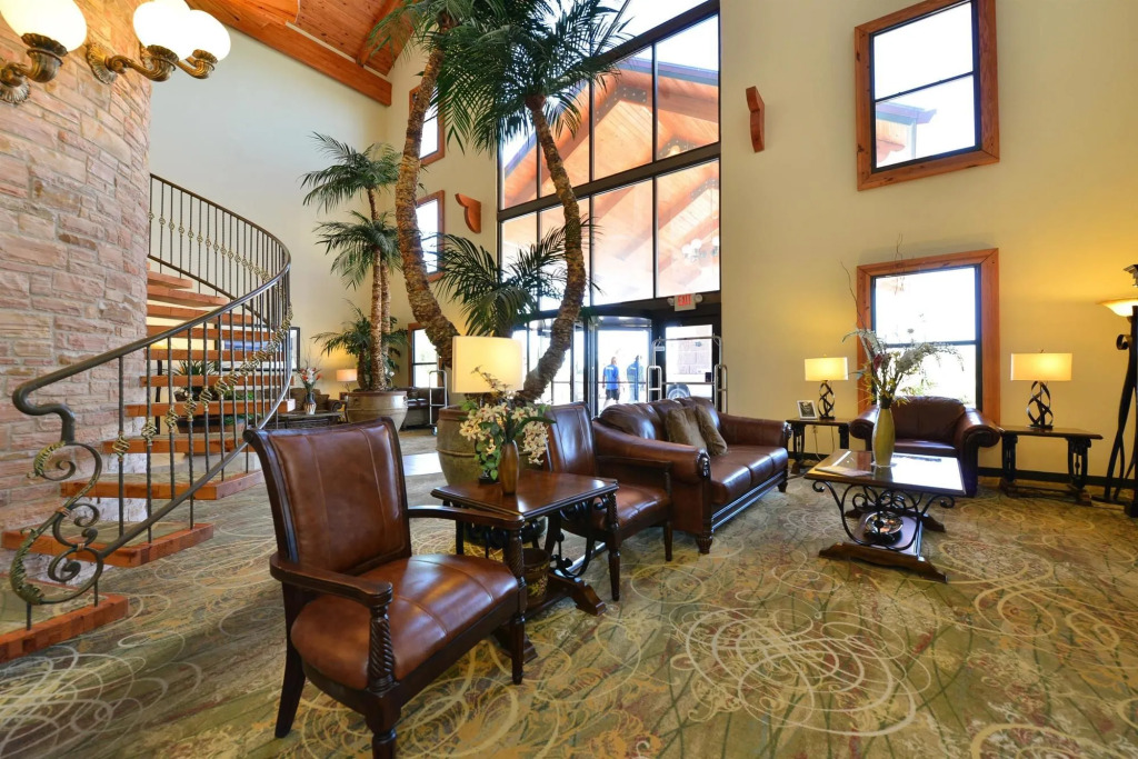 Best Western Plus Swiss Chalet Hotel & Suites
