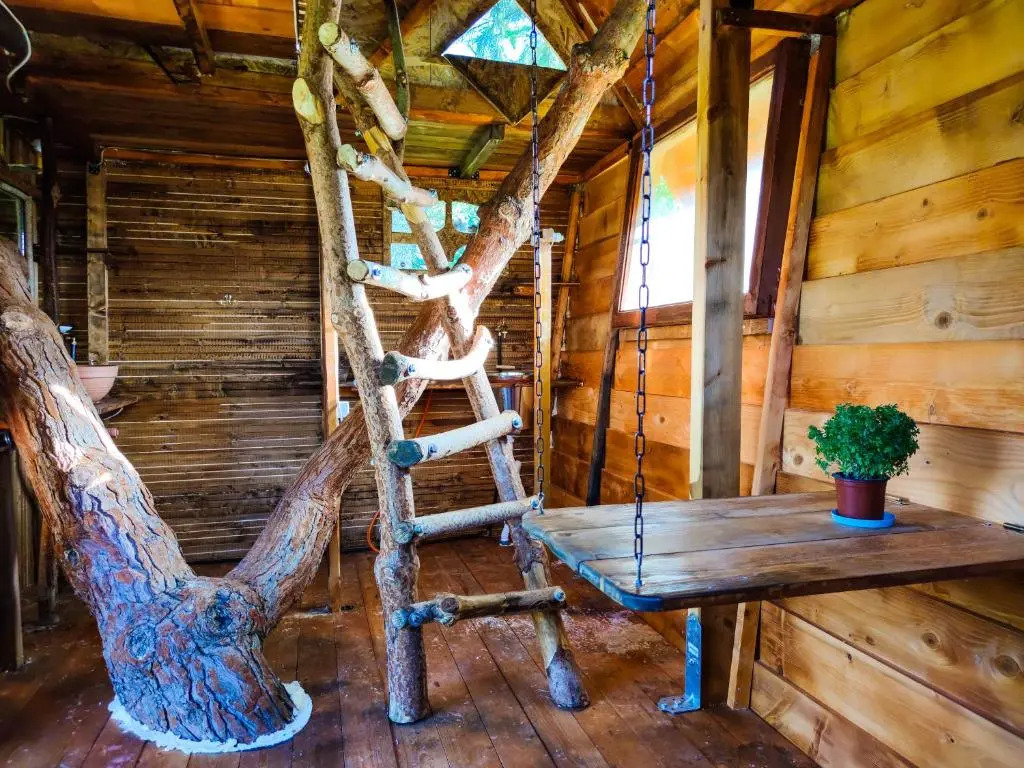 Gea tree house