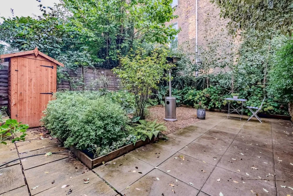 Beautiful 2 Bed Apartment In West London