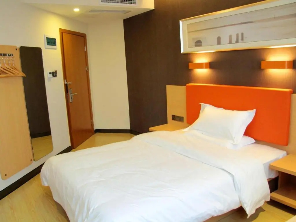 7Days Premium Leshan Qianwei Fengye Fortune Center Branch
