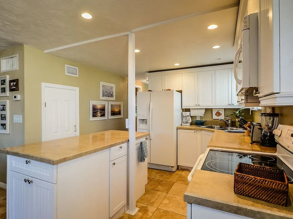 7107S - Serene and spectacular! by RedAwning