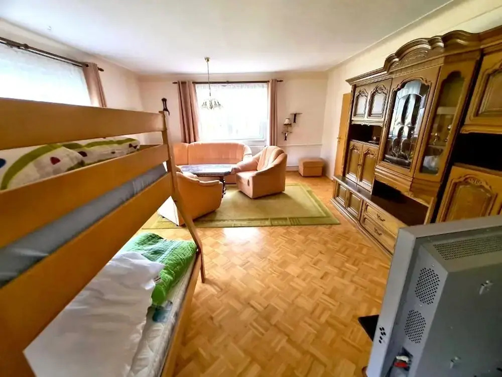 Ferienhaus in Barenstein bei Grunen Hugeln
