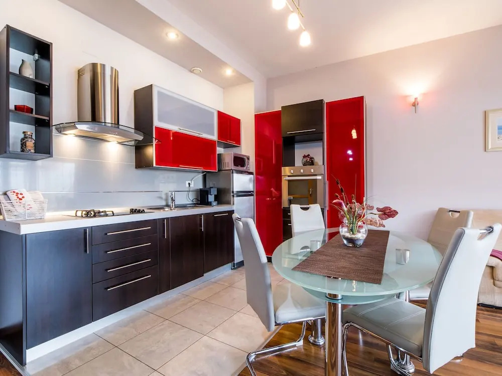 Modern Apartment in Korčula with Terrace