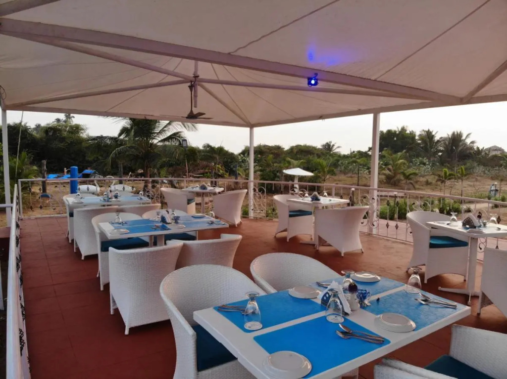 Paradise Village Beach Resort