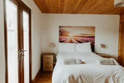 Little John's Petite Cosy Cabin
