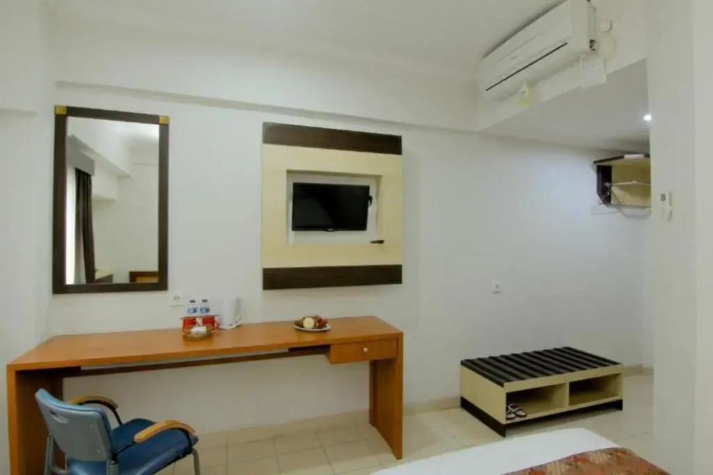 University Hotel