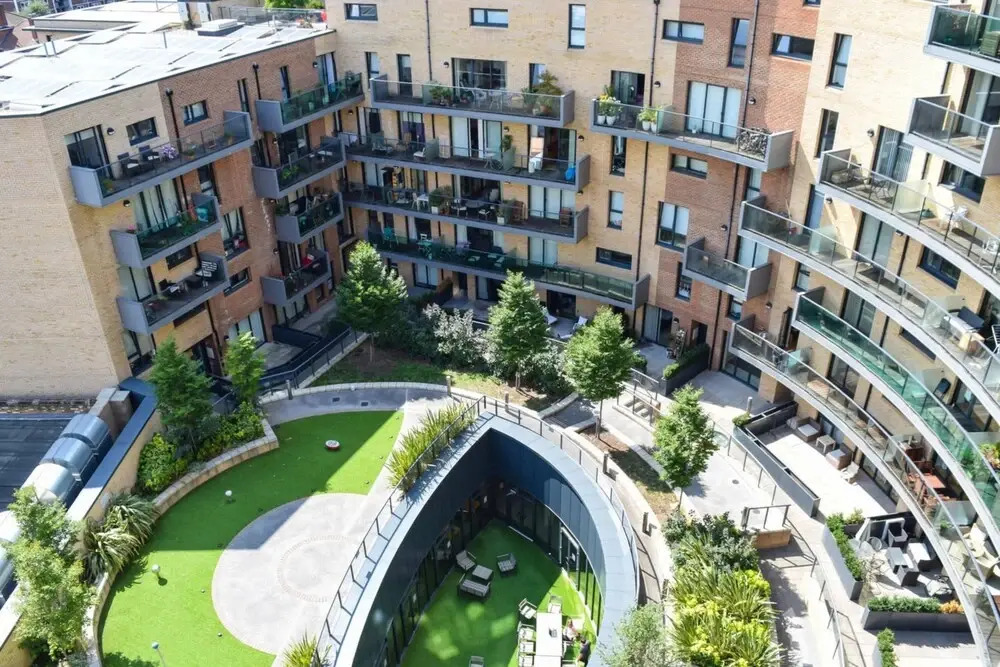 2 Bedroom Penthouse In Trendy Bermondsey