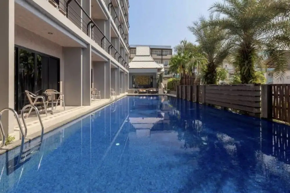 Ang Mor Lao Hotel