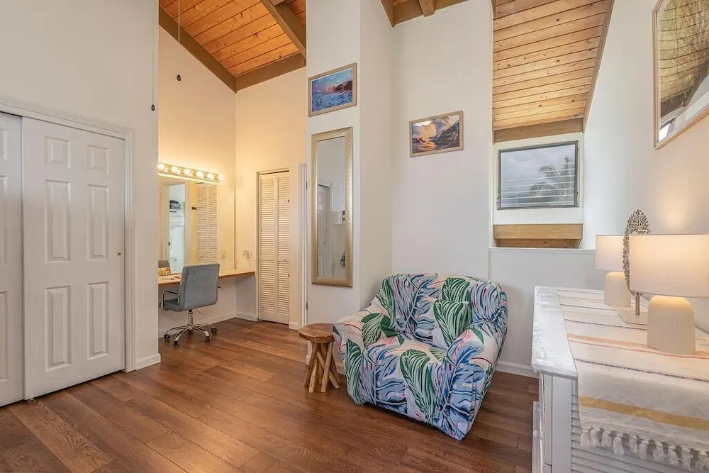 Kailua Bay Resort 4-303