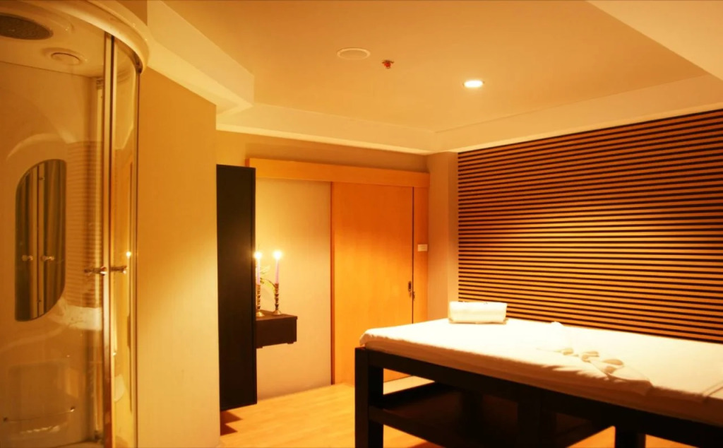 Niran Grand Hotel