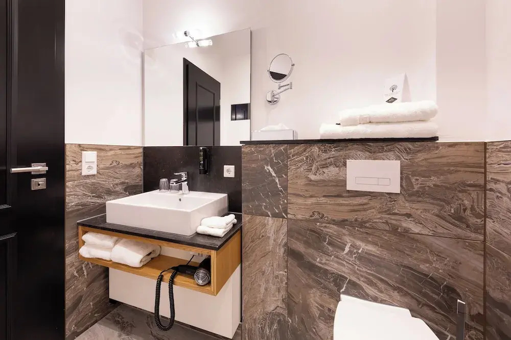 HRO Hotel Rittergut Osthoff GmbH