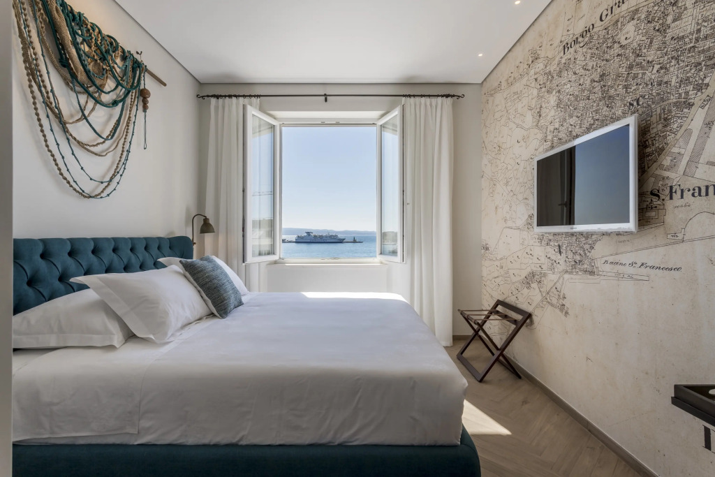 Seaview Luxury Retreat