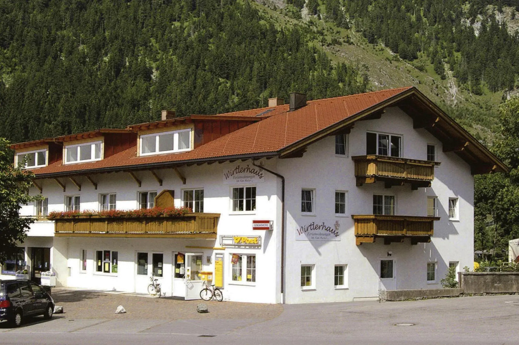 in Bichlbach with 1 bedrooms and 1 bathrooms