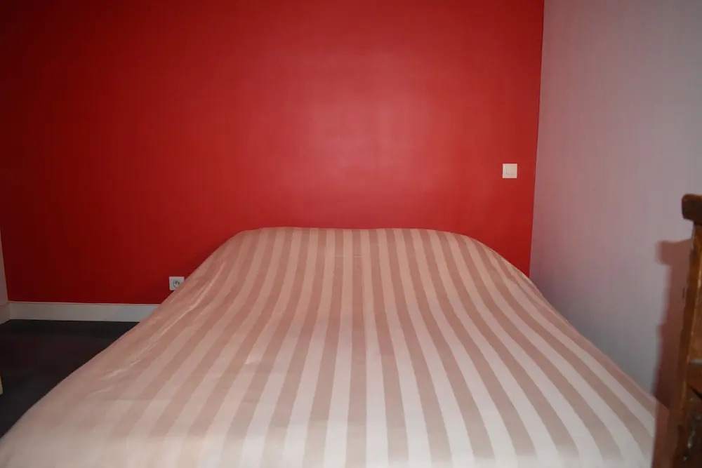 Spacious 1 Bedroom Apartment in Paris 15th