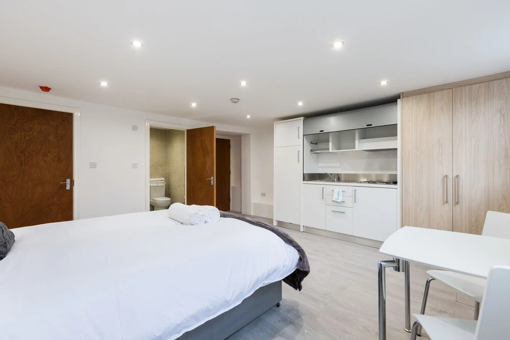 Brand new Studio in Camberwell 1B