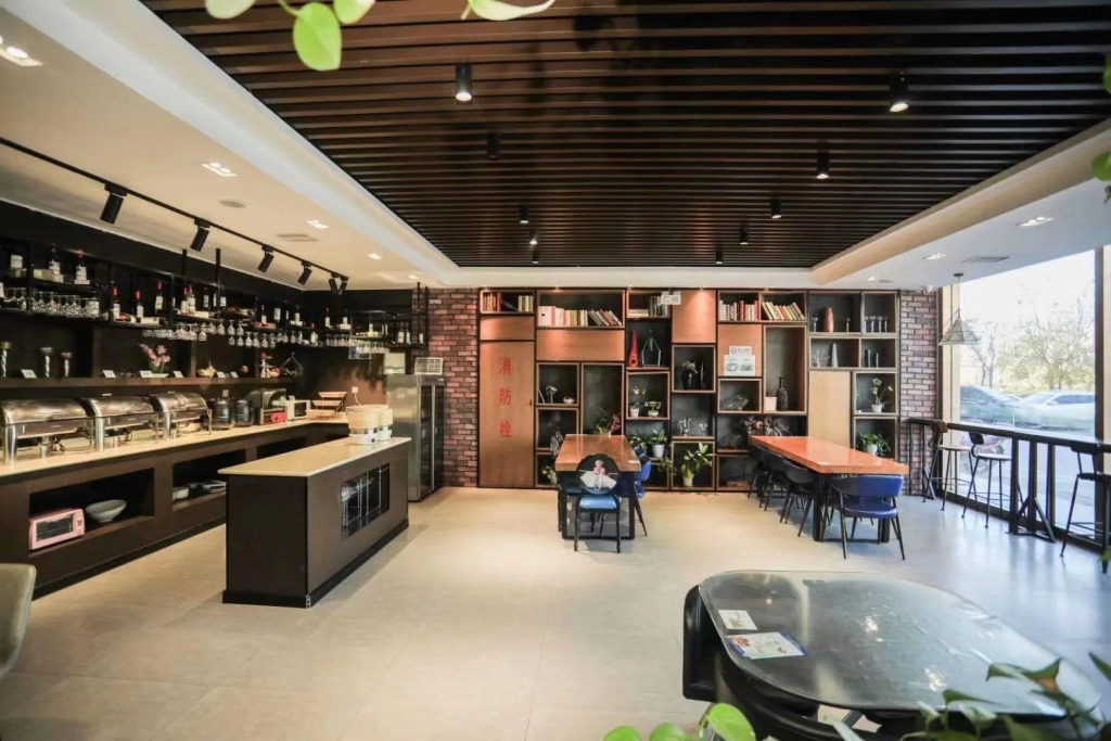 GreenTree Rizhao Lanshan Coach Station Hotel