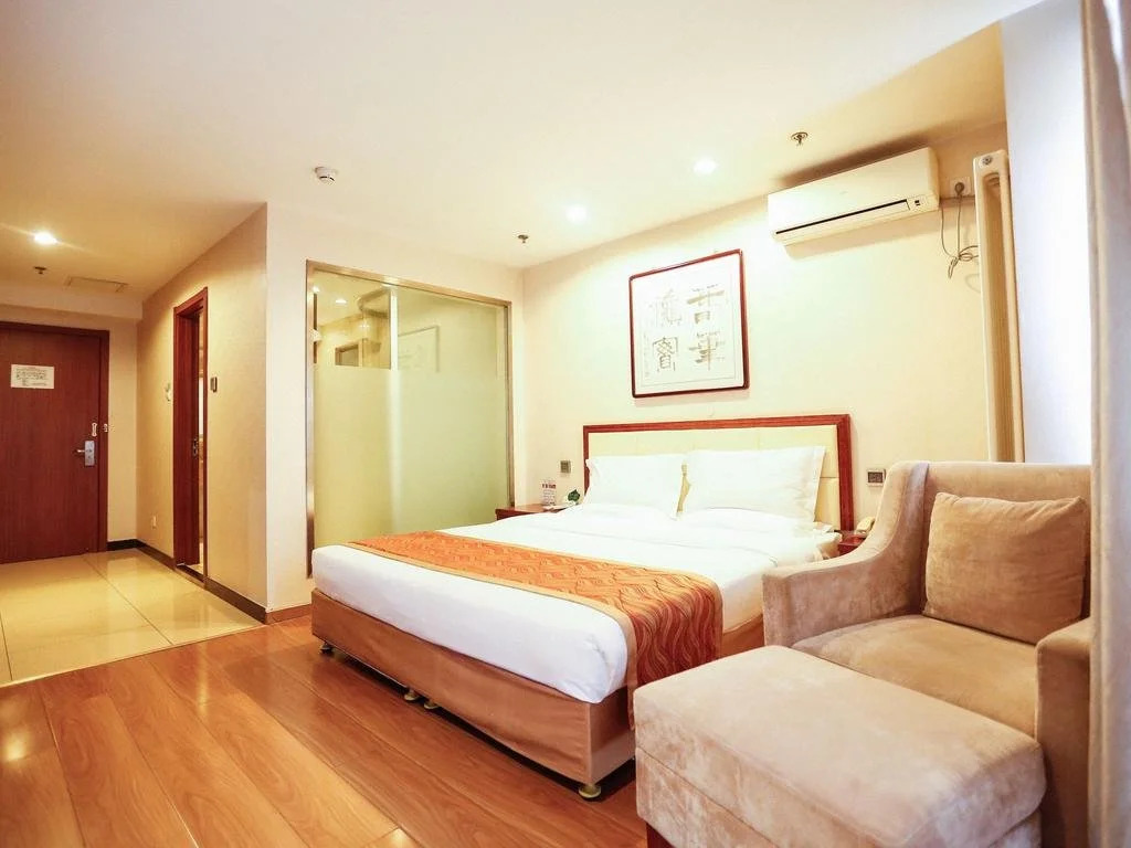 West Mansion Hotel
