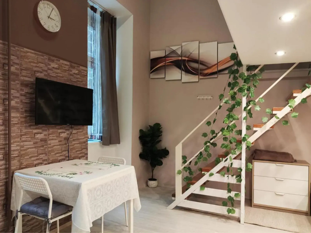 Comfortable and Homey apartment in downtown