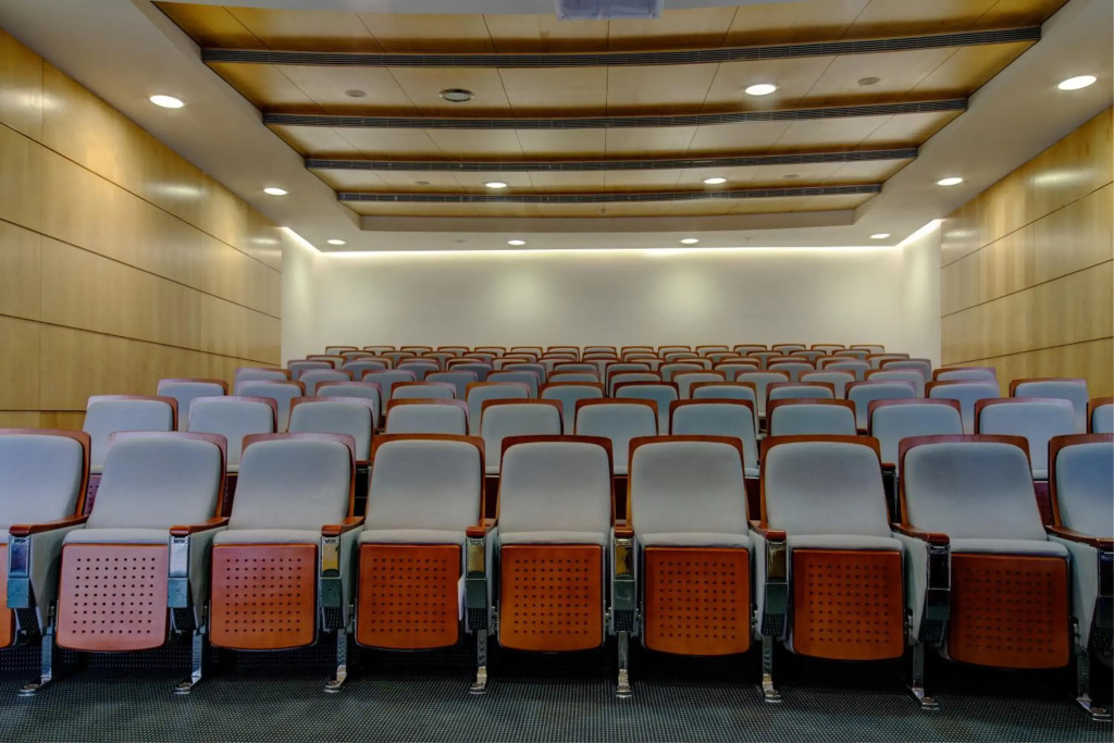 VIP Executive Azores Hotel