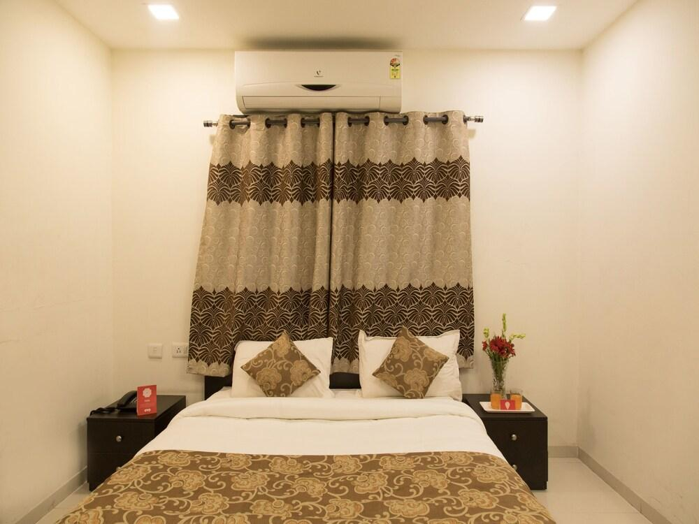 OYO 9023 Dwarka Inn
