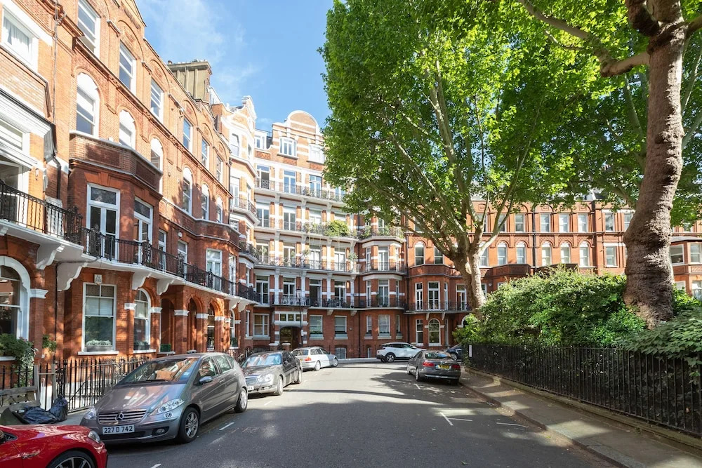 2 Bdr South Kensington by the Residences