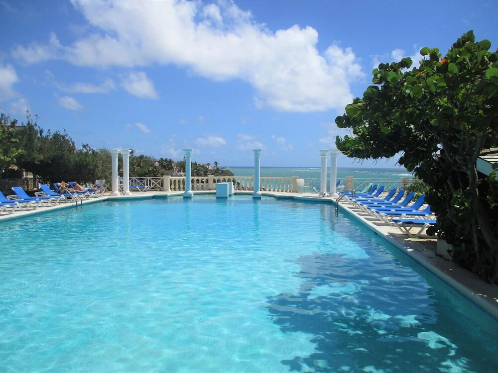 1 Bedroom Ocean View Apartment The Crane, Barbados