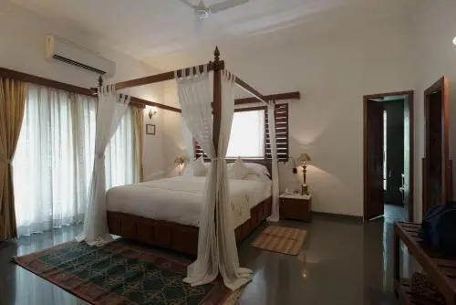 Utelia House Number 9
