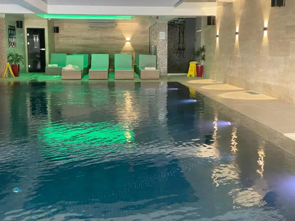 Kop Lux 1302