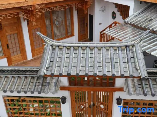 Shaxi Wanlan Courtyard