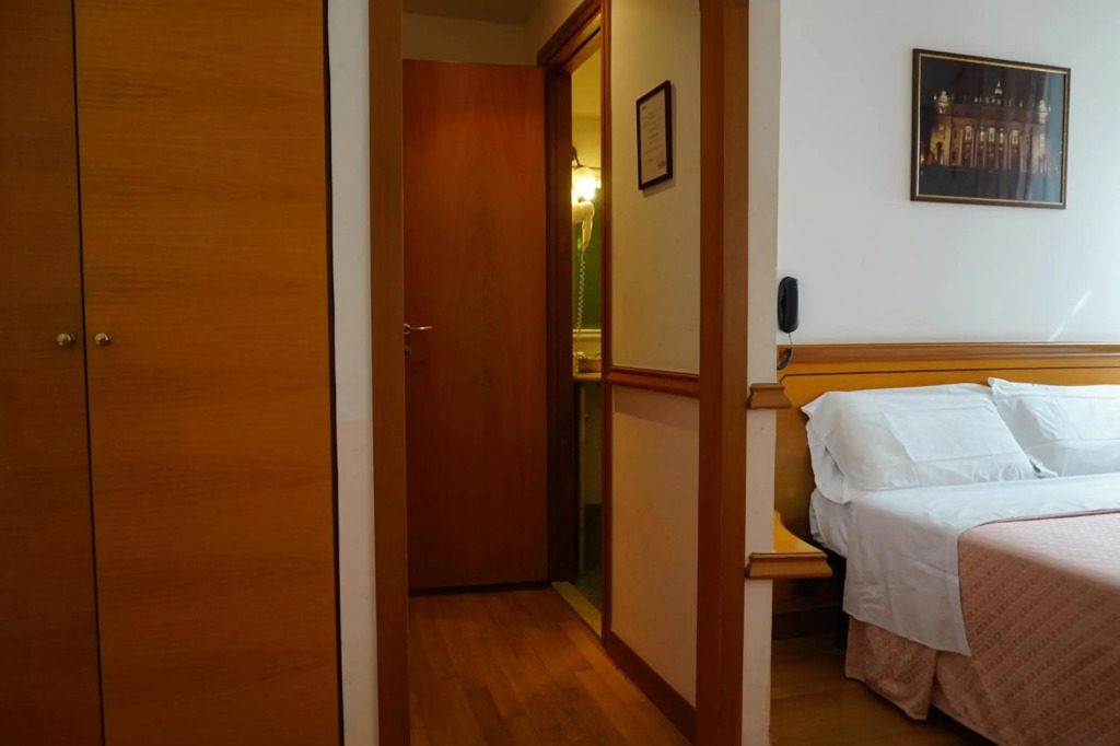 Green Hotel