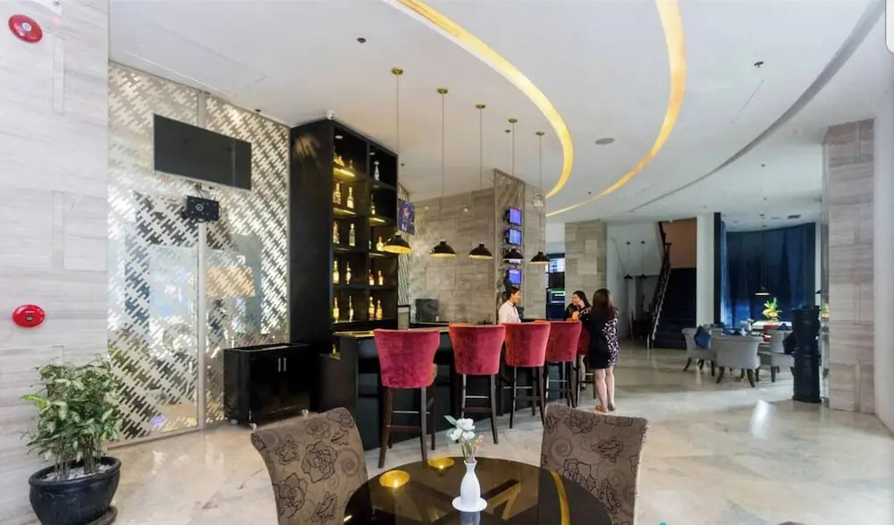 100m to Walking st, Clubs ,bars & Restaurants, 2 Portable Air-air-conditioners,