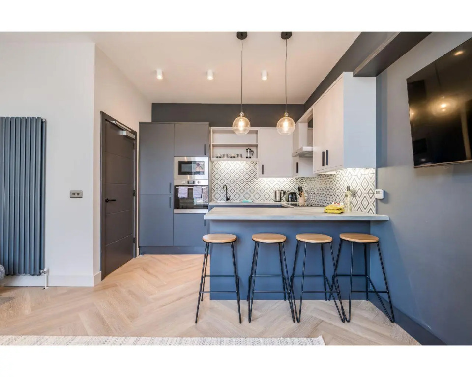 Central Belfast Apartments: University Street