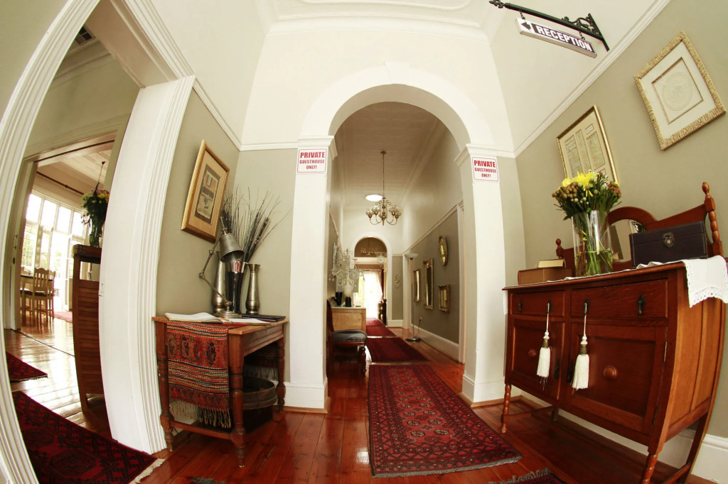 Oleander Guest House