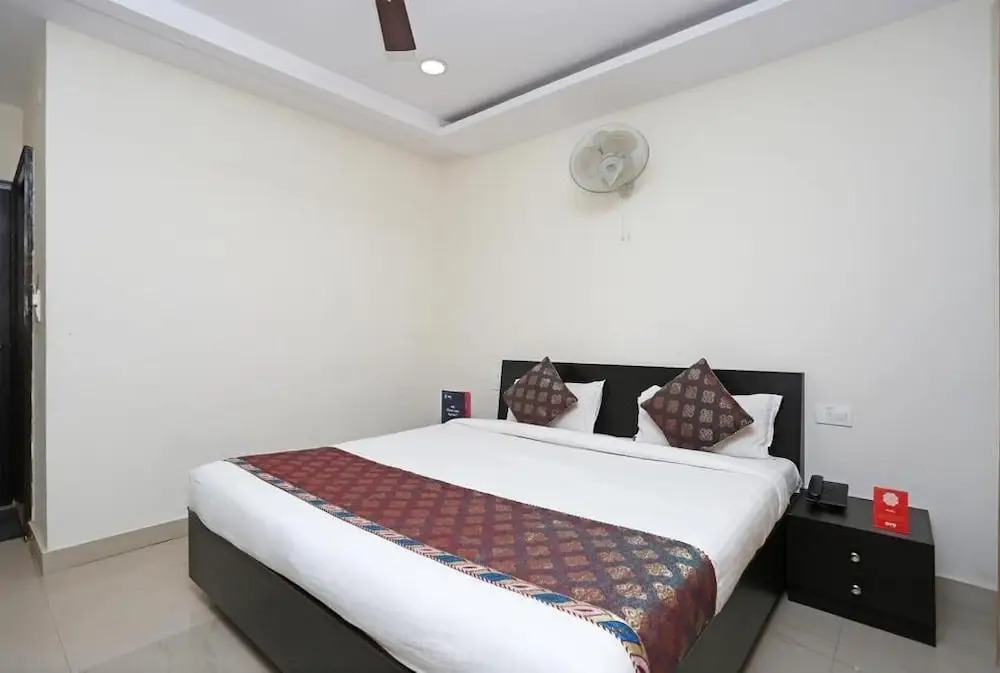 OYO Flagship 121 Hotel Sahu