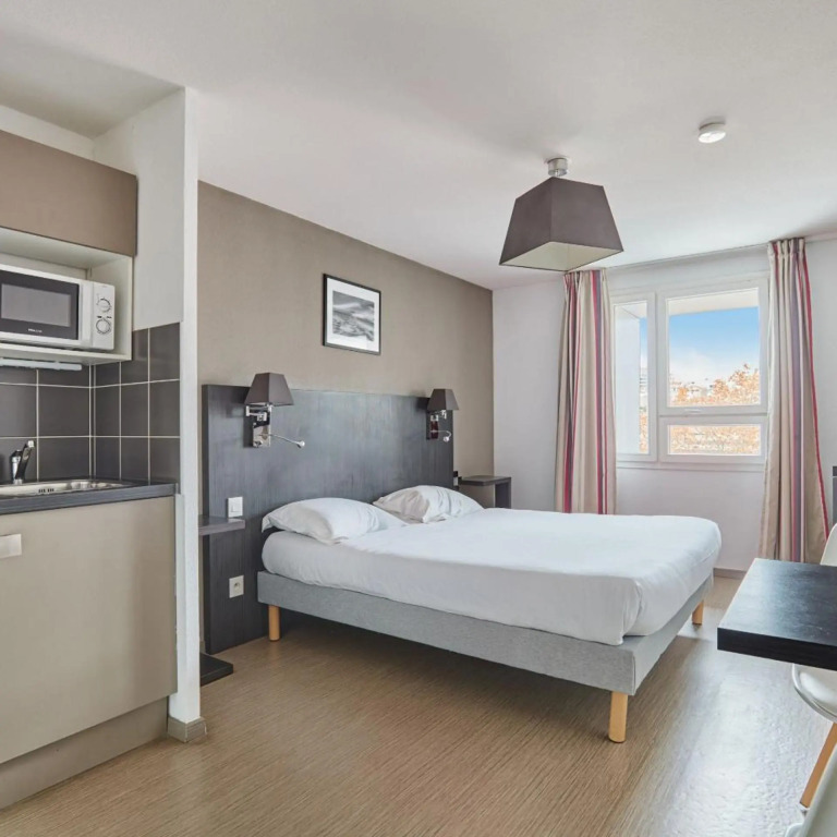 Apparthôtel Odalys City - Marseille Le Dôme