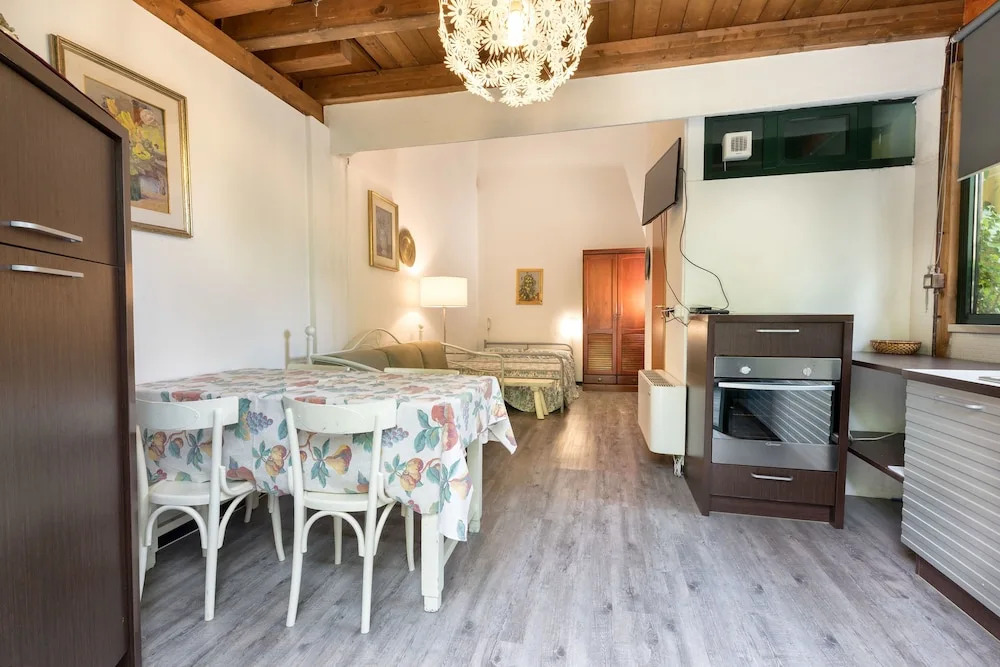 Residence Gardasee Apartments with Lake View