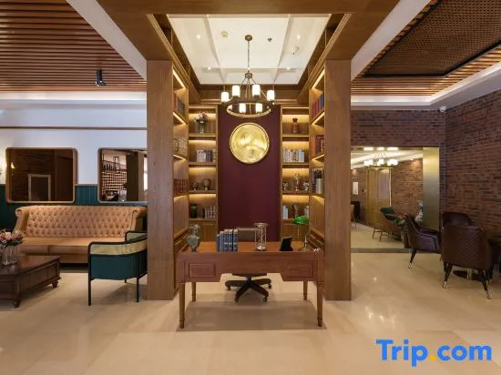 James Joyce Coffetel Hotel (Beijing Fengtai Huaxiang Xinfadi Subway Station)